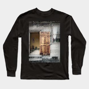 Window and Door Dust Bowl House Long Sleeve T-Shirt